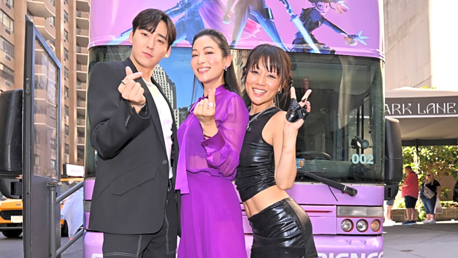 ‘KPop Demon Hunters’ Stars Surprise Fans With Concert on NYC Bus