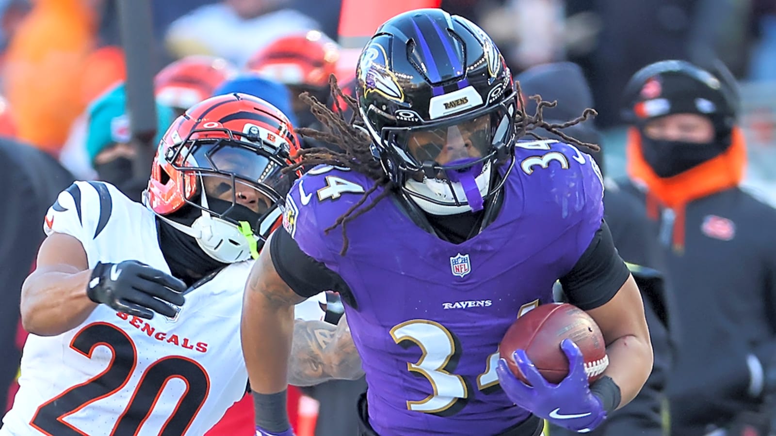 What RB Keaton Mitchell addition does for Chargers