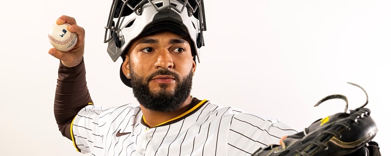 Padres Select Rodolfo Durán