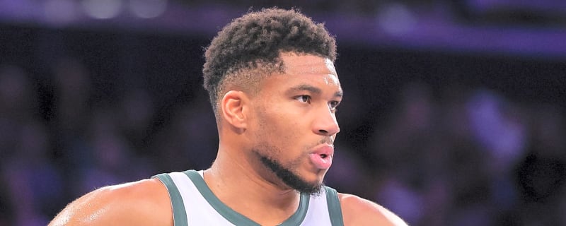 Bucks' Giannis Antetokounmpo inches closer to trade request