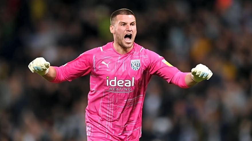 Tottenham ready to launch a surprise bid for GK from struggling PL team as Kinsky’s future remains uncertain
