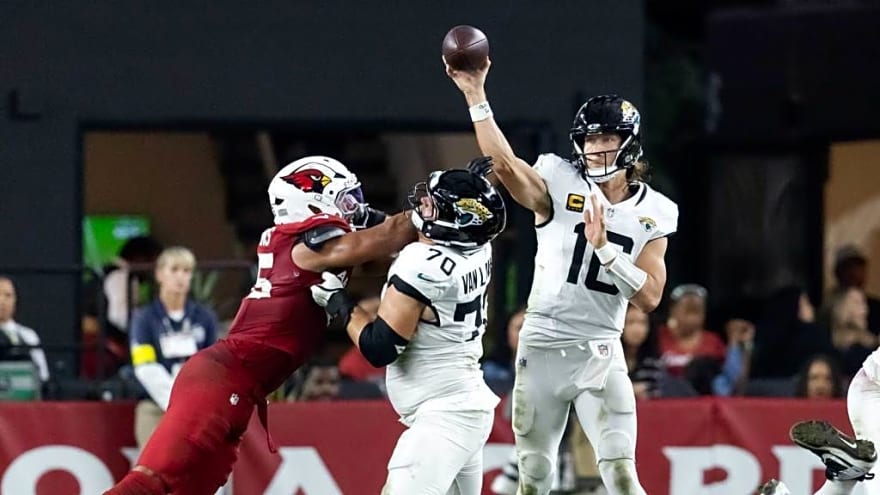 Jaguars’ Cole Van Lanen lands 3-year extension before Week 18