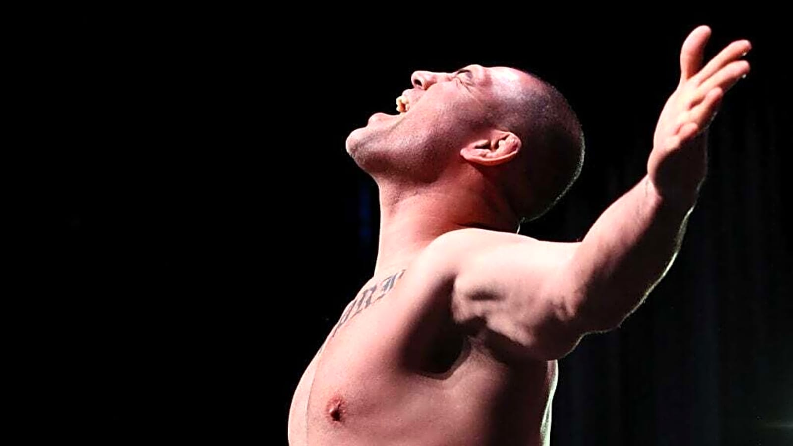 UFC champ who missed out on his prime should go down as heavyweight GOAT, says legendary coach