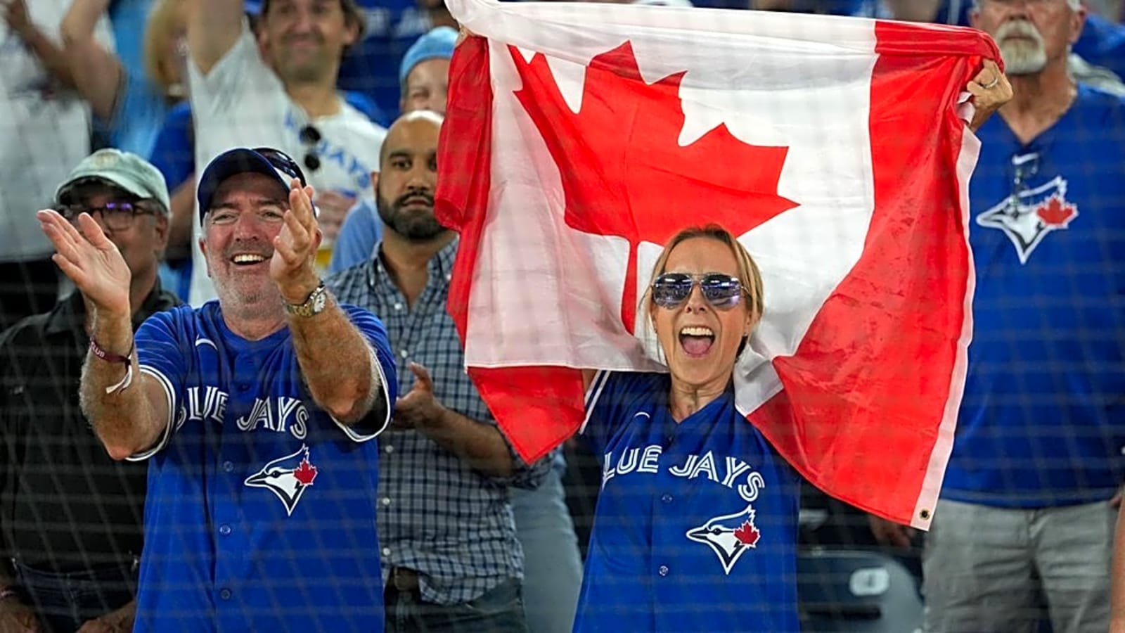 Blue Jays manager John Schneider’s honest thoughts on coaching only Canadian team