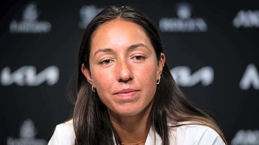 Jessica Pegula responds to Coco Gauff racket smash and criticises Australian Open