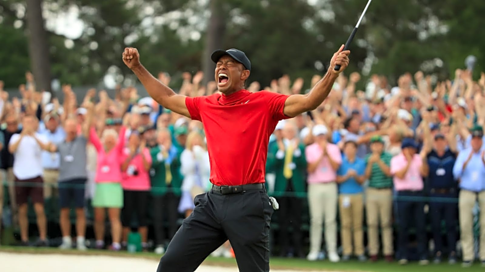 Fred Couples and Tiger Woods offer key advice to help amateurs chip closer from short range