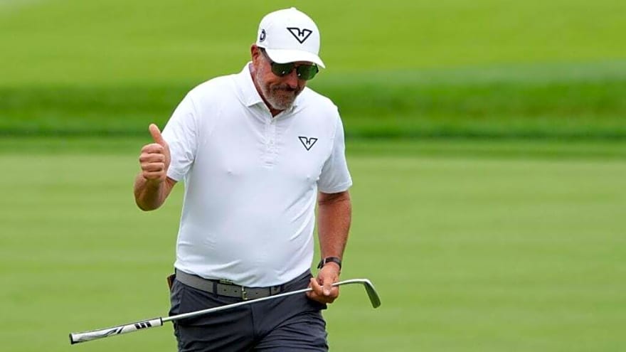 'Leading by Example': Mickelson Praises Bradley’s Approach to Team USA