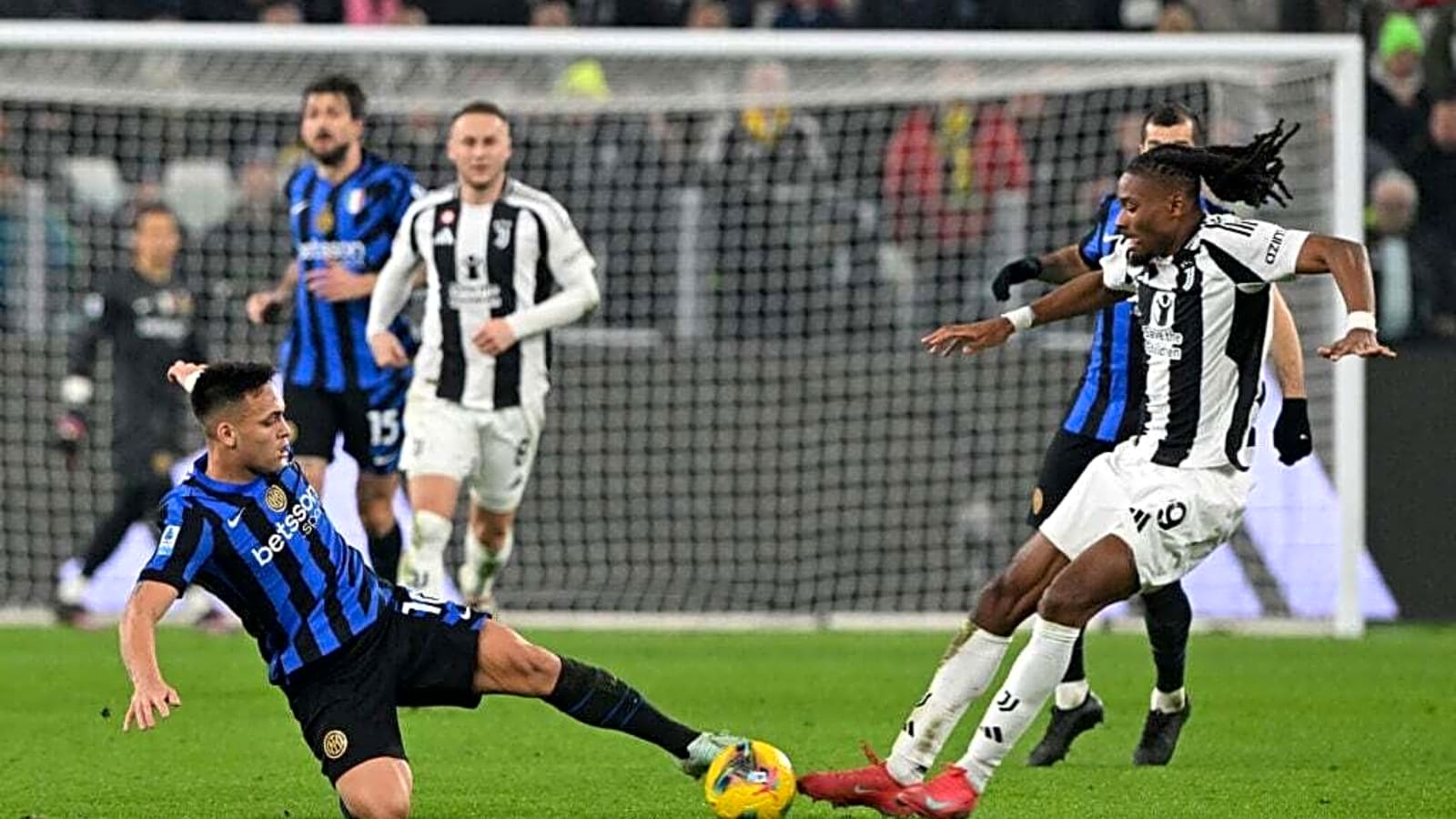 Inter Milan and Juventus join race for £51.7m midfielder linked with Man United