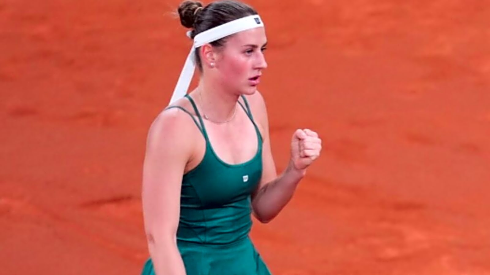 Marta Kostyuk Explains Handshake Decision After Madrid Open Semifinal vs. Anastasia Potapova