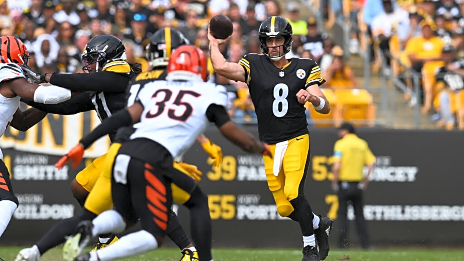 Steelers Beat Bengals 30-27 as Burrow Fumbles Late