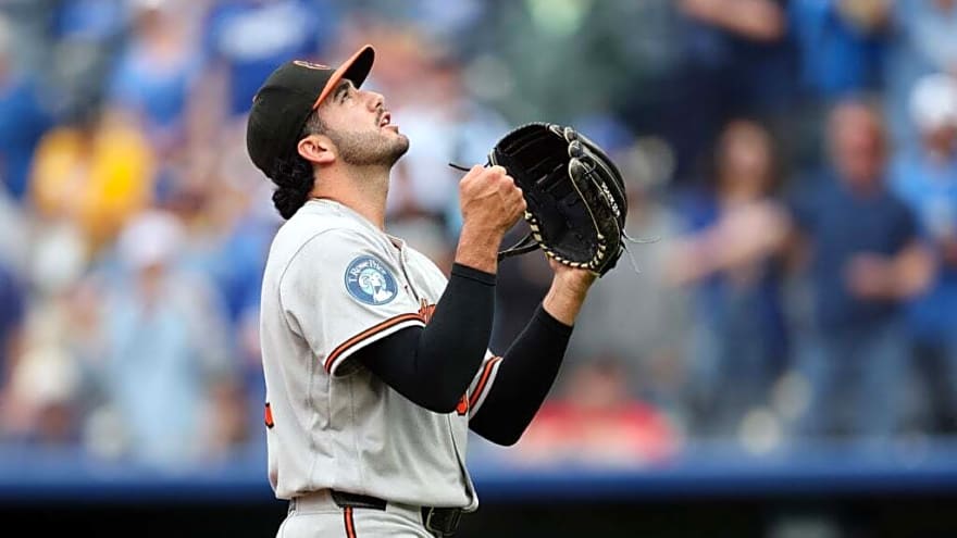 Anthony Nunez steals the spotlight with unusual gender reveal during Orioles game