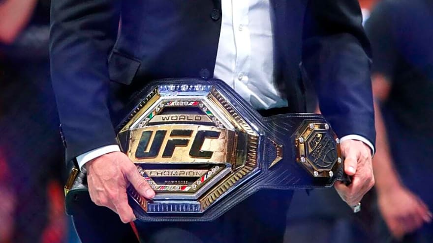 Valentina Shevchenko vs Zhang Weili predicted by the Bloody Elbow staff ahead of UFC 322