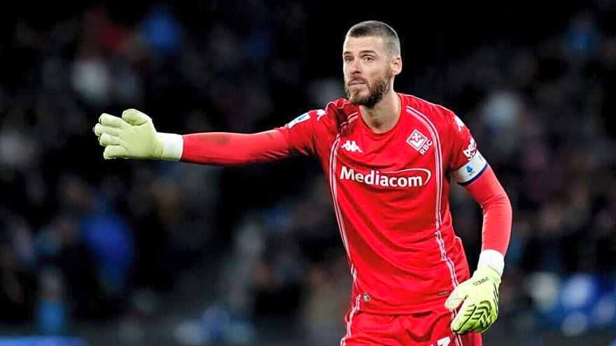 David de Gea could mirror his idol as former Man Utd keeper attracts Juventus interest