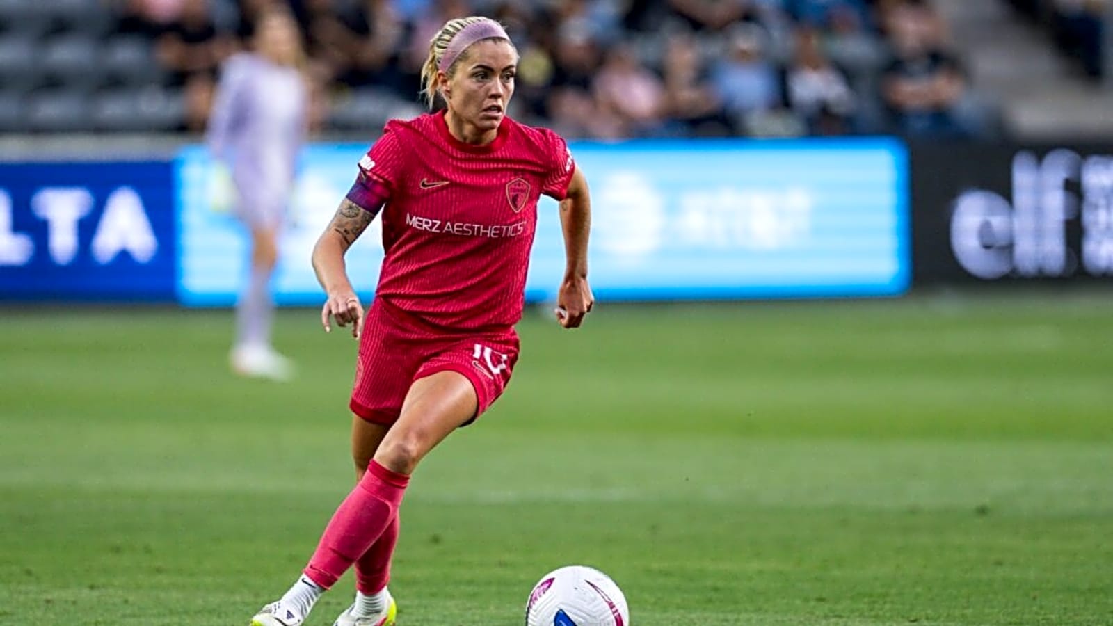 North Carolina Courage transfer captain Denise O’Sullivan to Liverpool
