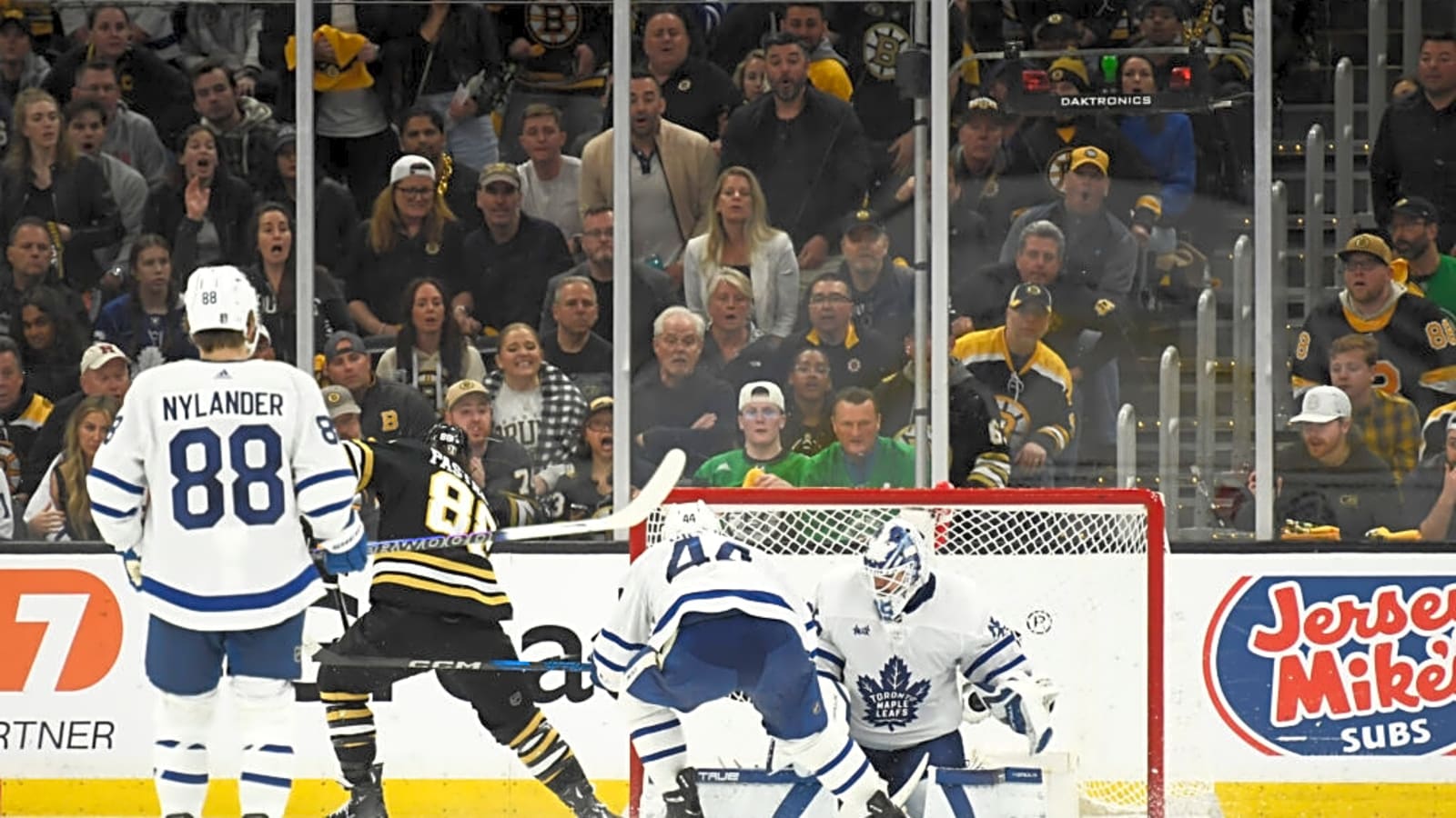 Faceoff S1, E1 Highlights the Deep Nylander and Pastrnak Friendship