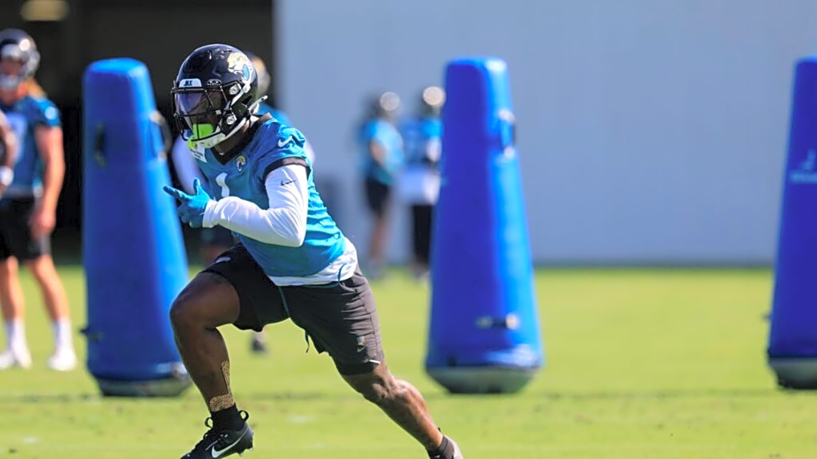  Panthers, Jaguars Connected In Blockbuster Trade