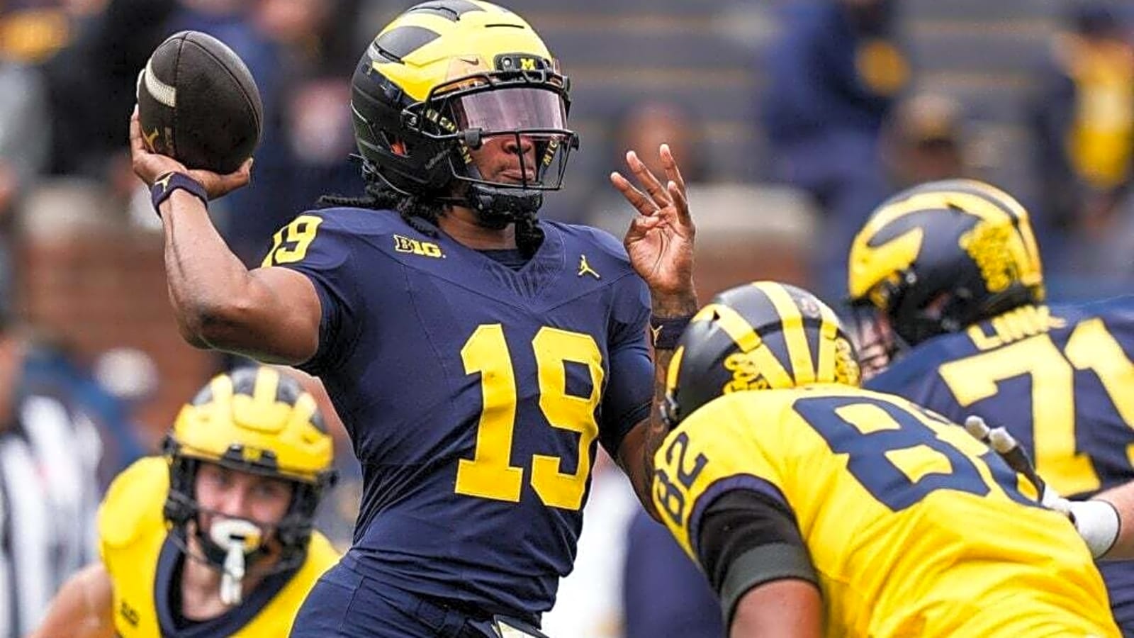 Bryce Underwood Michigan Quarterback Named Starter