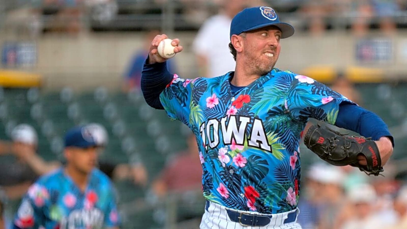 Cubs Recall Journeyman Pitcher, Option Struggling Lefty