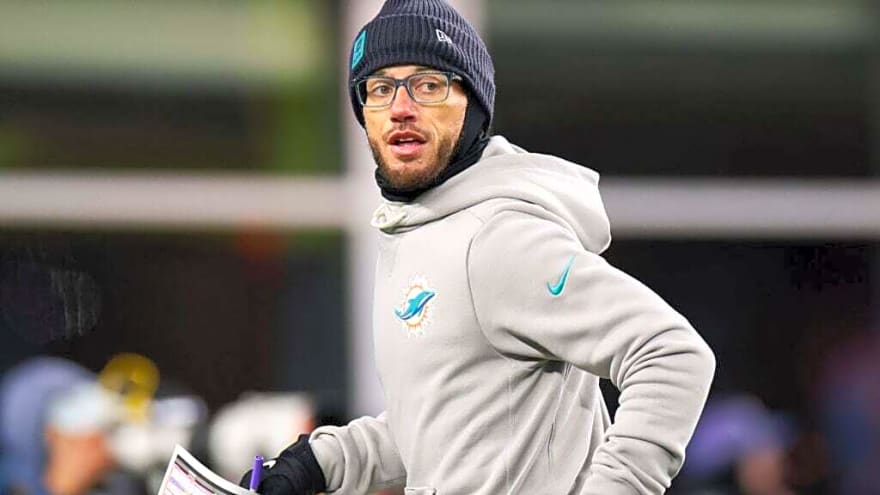 Mike McDaniel’s last-minute decision that impacts Buffalo Bills’ coaching search