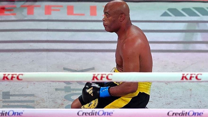 Anderson Silva vs Tyron Woodley result: Anderson Silva rolls back the clock with vicious KO win