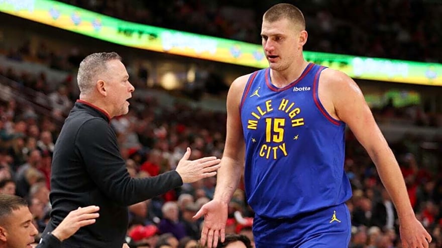 Mike Malone snubs Nikola Jokic as he backs another 2025-26 MVP pick