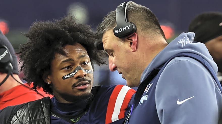 NFL fans all say the same thing after AI footage of Mike Vrabel releasing Stefon Diggs goes viral