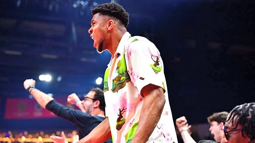 Giannis Antetokounmpo recreates Randy Orton’s iconic pose after WWE star wins Elimination Chamber