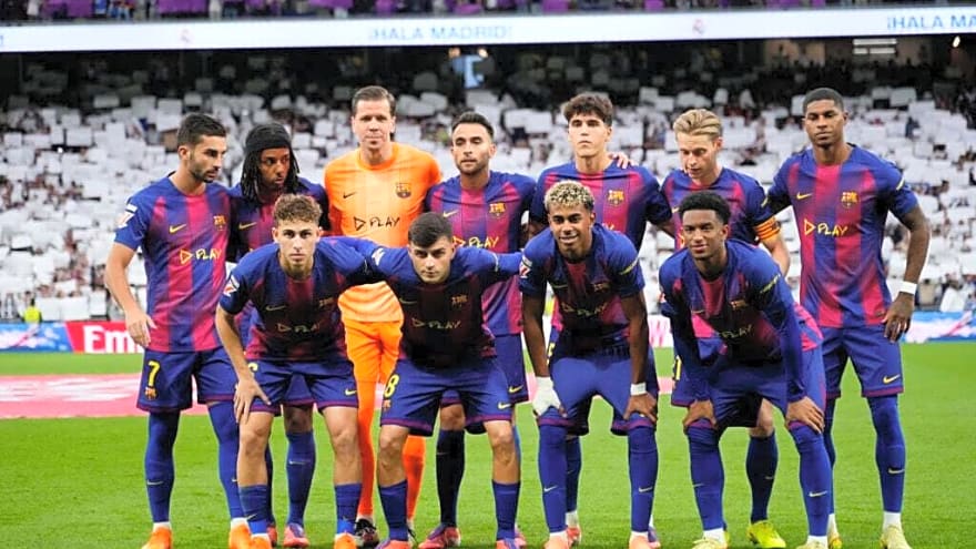 Barcelona suffer major injury setback days before Champions League tie with Chelsea