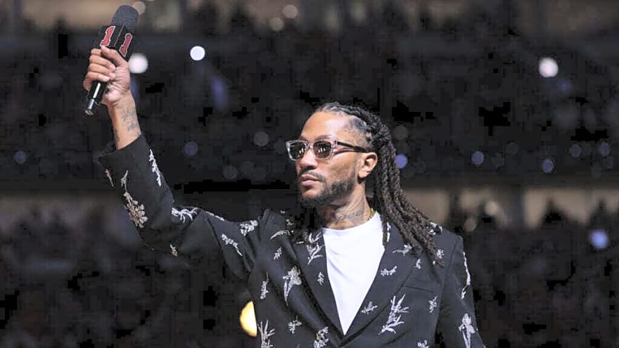 How LeBron James, Michael Jordan reacted to Derrick Rose’s Bulls jersey retirement