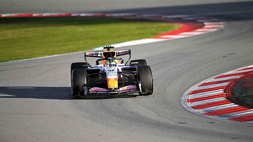 How Arvid Lindblad’s Racing Bulls laps in Barcelona stacked up against Liam Lawson’s