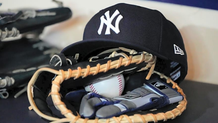 Former Yankees Player Abruptly Retires From Baseball