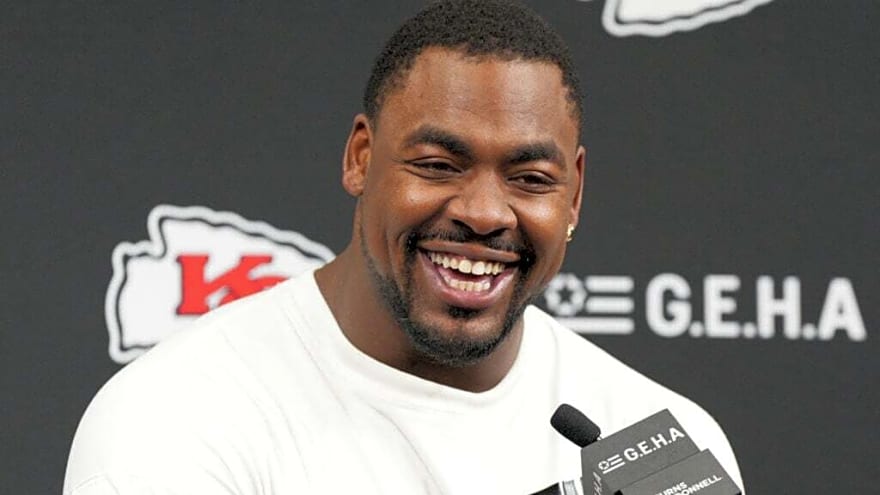 Chris Jones issues bold Kansas City Chiefs promise while watching Super Bowl LX