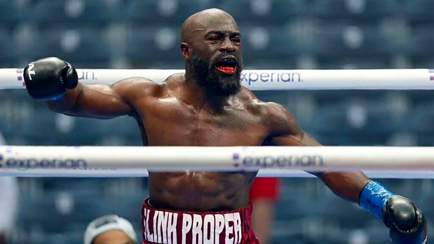 Canelo Alvarez vs Terence Crawford hit by controversy as fighter furiously reacts to early stoppage