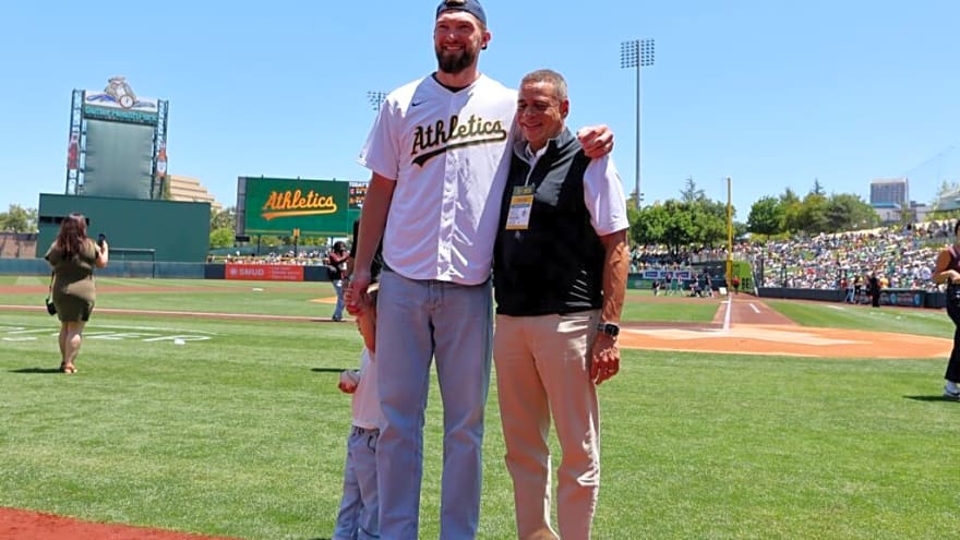 Scott Perry Is Trying To Resolve The Kings’ Elephant In the Room