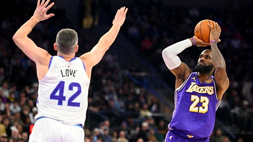 Kevin Love shares clip of LeBron James draining putt alongside Jayson Tatum