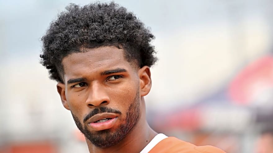 Browns’ legend urges Todd Monken to keep Shedeur Sanders around amid trade talks 