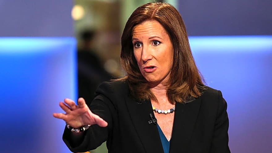 WNBA HoF Sends Wake-Up Call to Caitlin Clark & Peers Ahead of Cathy Engelbert CBA Showdown