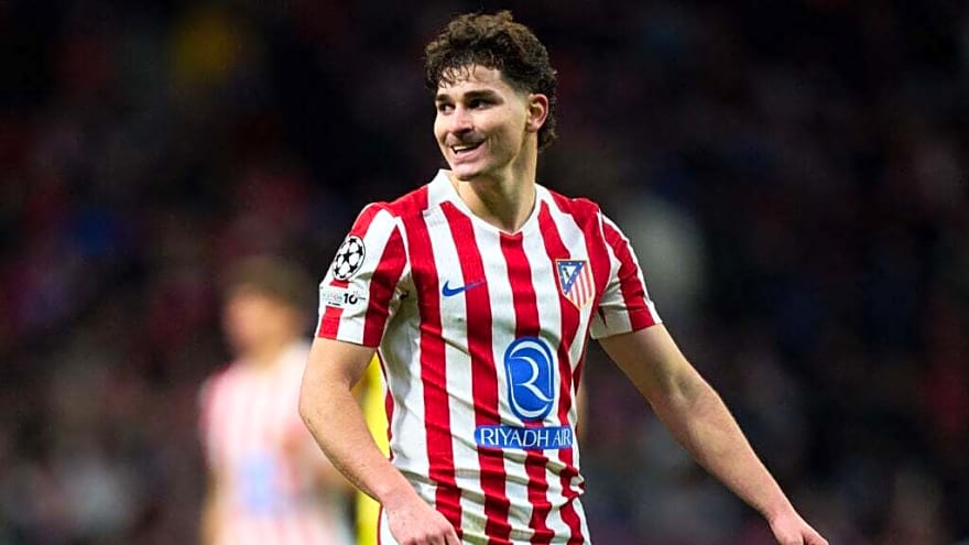 Julian Alvarez receptive to Premier League move after Chelsea contact