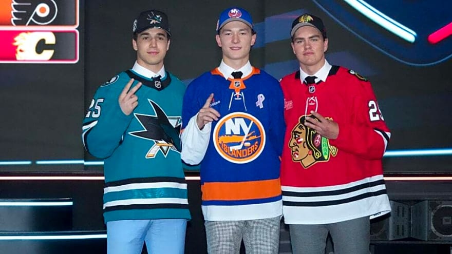 Chicago Blackhawks Recall Highly Touted Prospect to NHL Roster