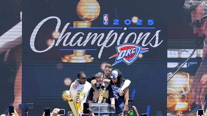 Who Should The Thunder Play on Opening Night?