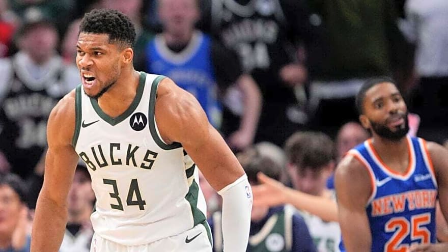 WWE announcer Michael Cole pleads with Giannis Antetokounmpo to join the New York Knicks