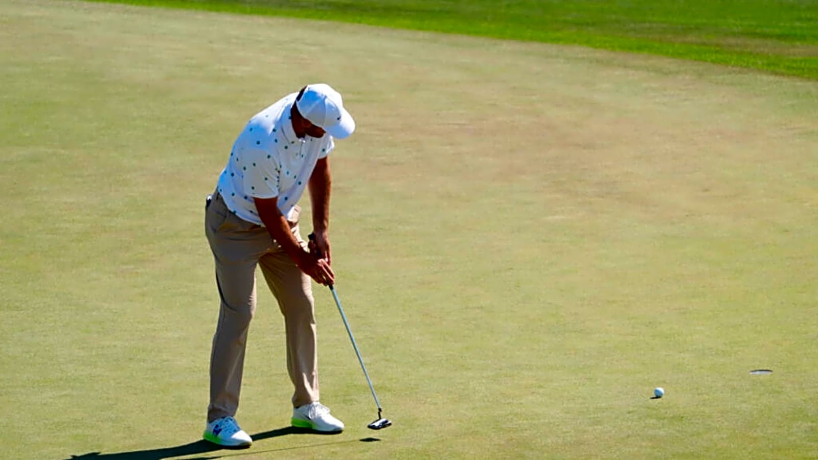 Scottie Scheffler Storms Back Into Masters Contention