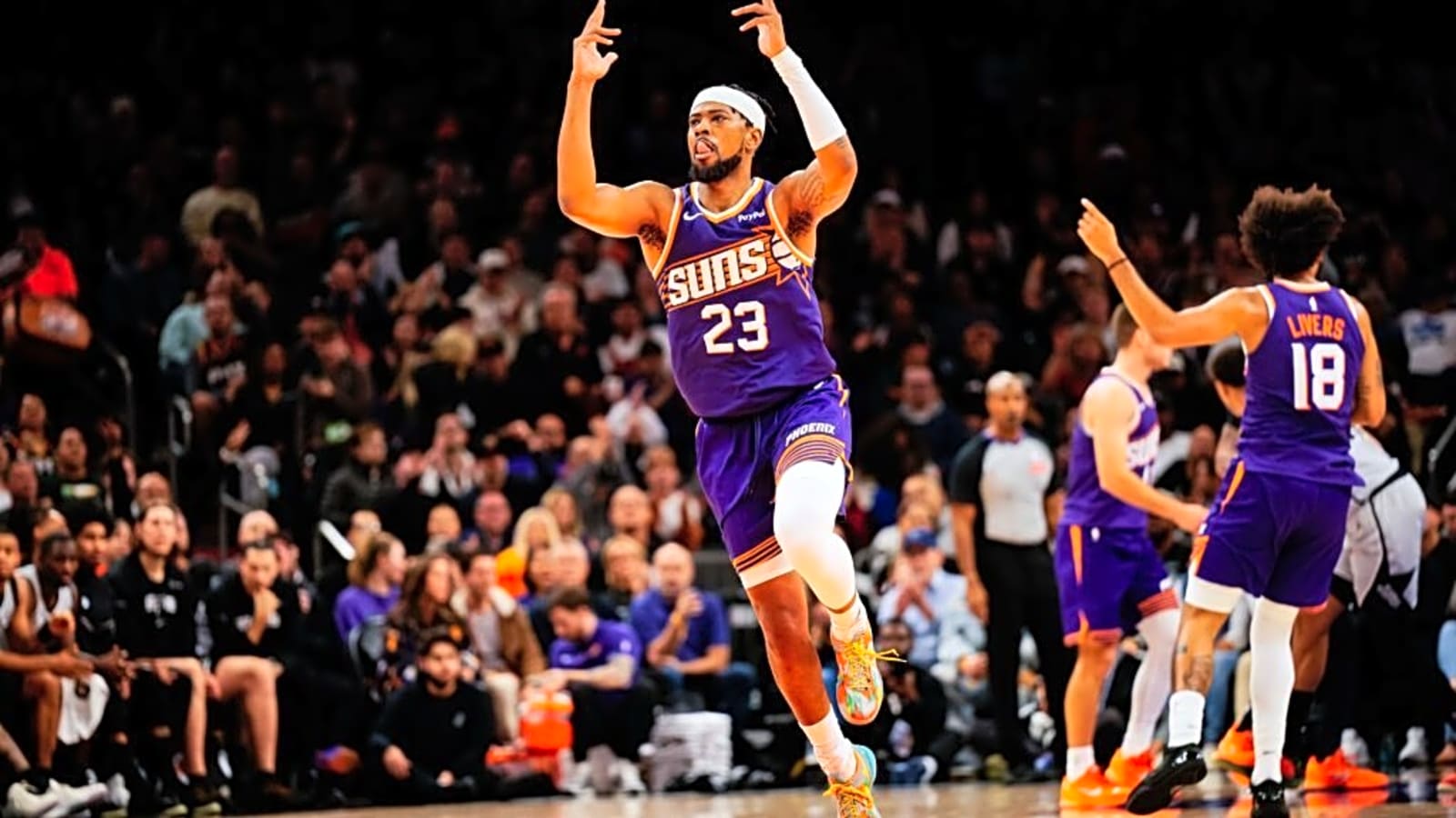Unlikely Double-Double Against Spurs Showcases Suns’ Culture