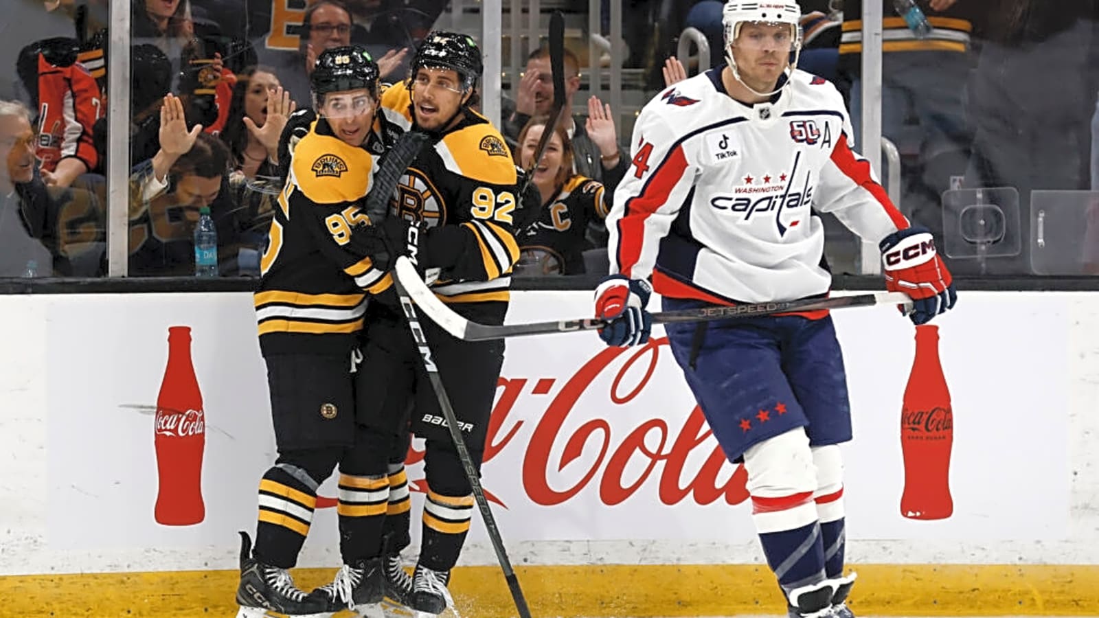 The Toronto Maple Leafs Sign Journeyman Centre to Deal
