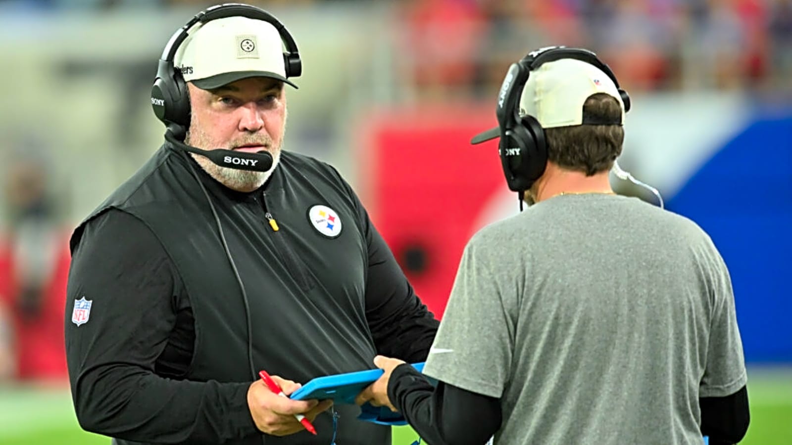Steelers Poach Intriguing Pass Rusher From Patriots