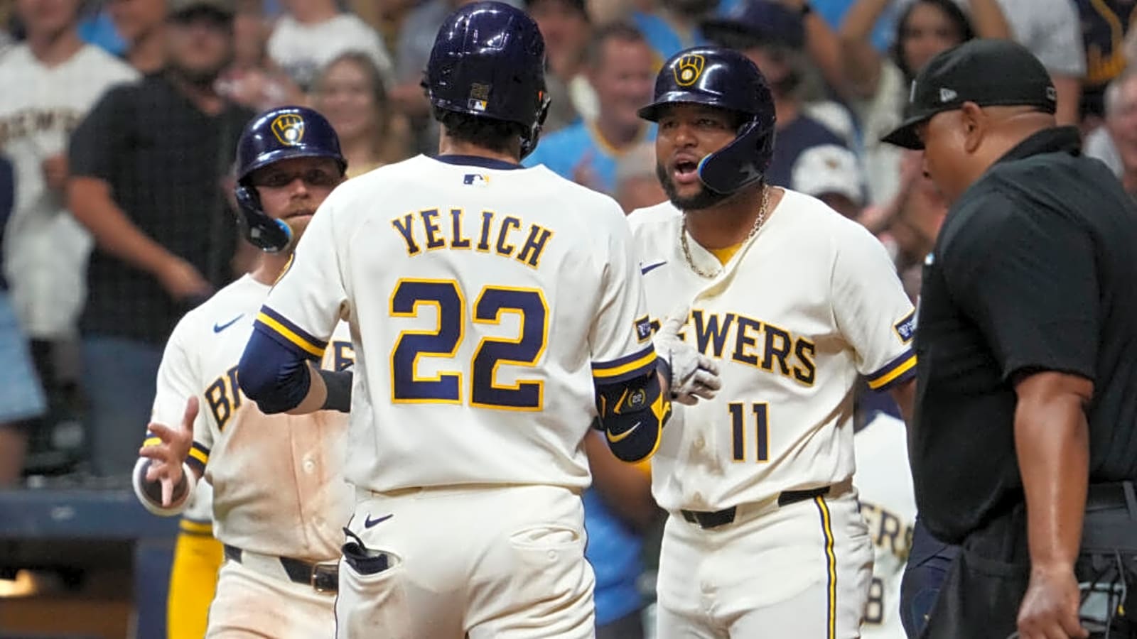 Brewers Rout Mariners 22-0 in Historic Blowout