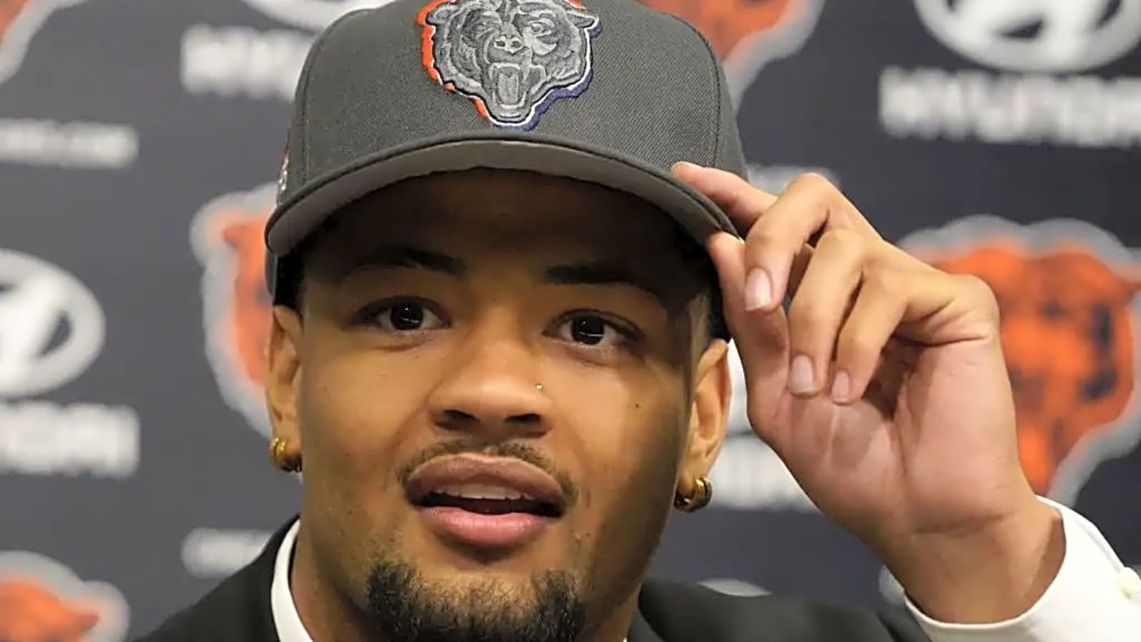 Chicago Bears WR Rome Odunze made surprise football decision