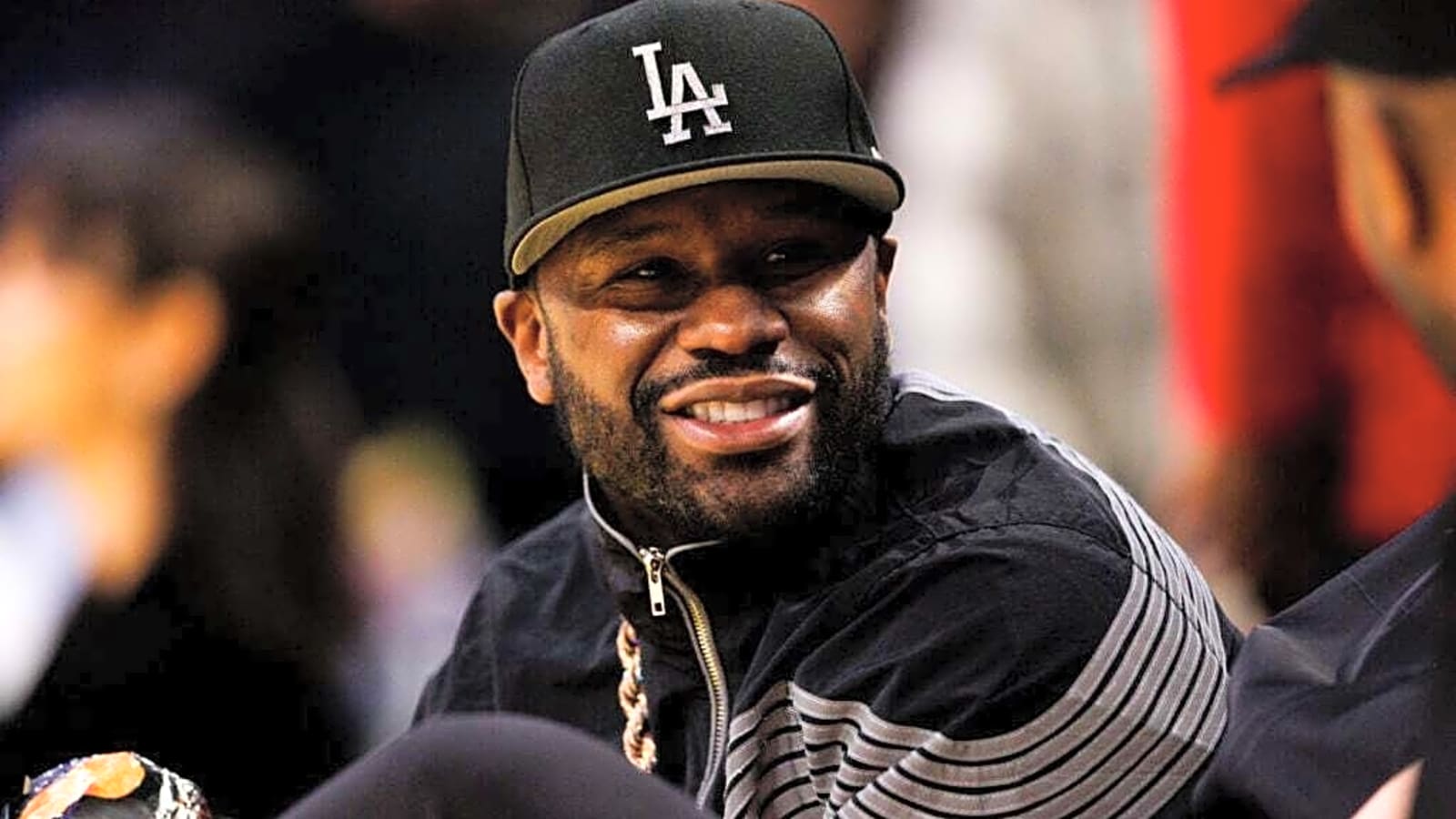 Floyd Mayweather set to return to professional boxing following Mike Tyson exhibition