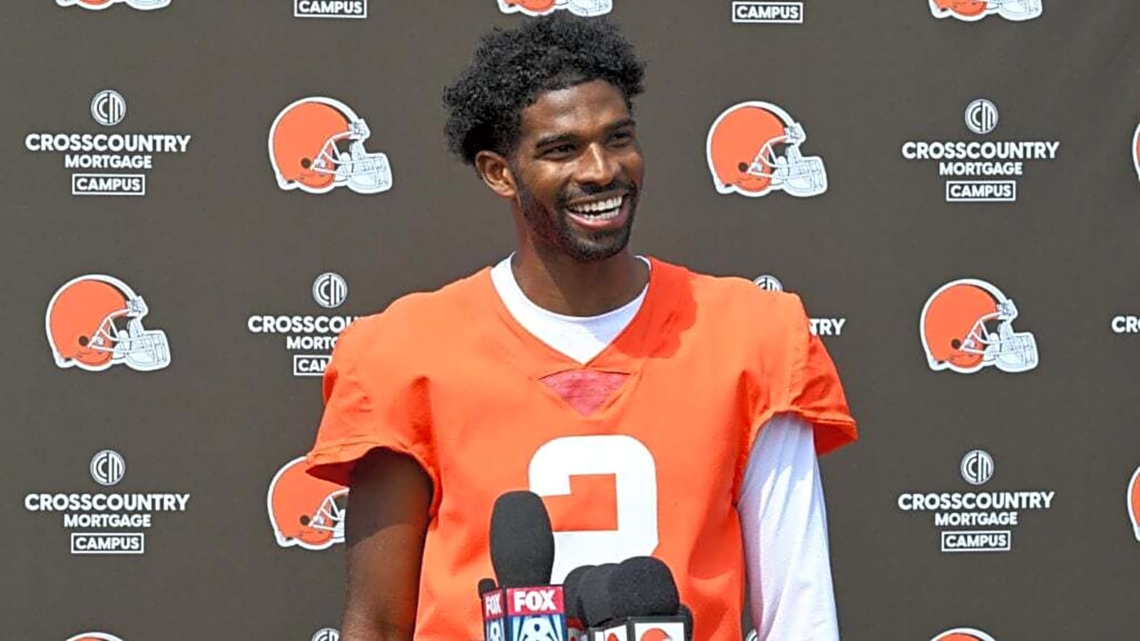 NFL expert sounds off on Browns’ ‘training camp circus’ over Shedeur Sanders confusion