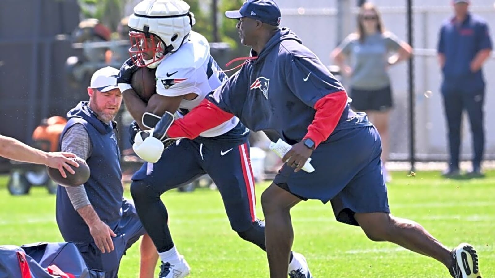 Patriots Snap Counts: Antonio Gibson Plays Over TreVeyon Henderson